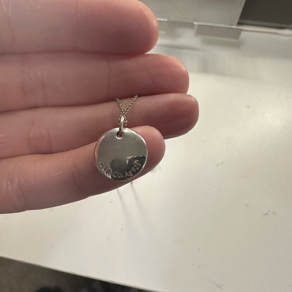 Tiffany & Co initial necklace - Picture 5 of 5